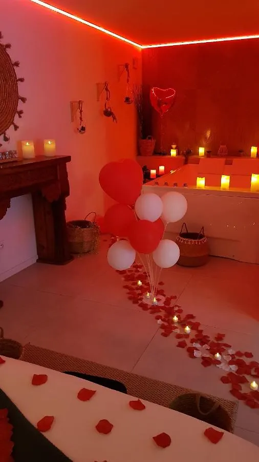 ゲストハウス Gites Mas Des Rochers - Romance Tropicale Avec Spa ル・ボーセ