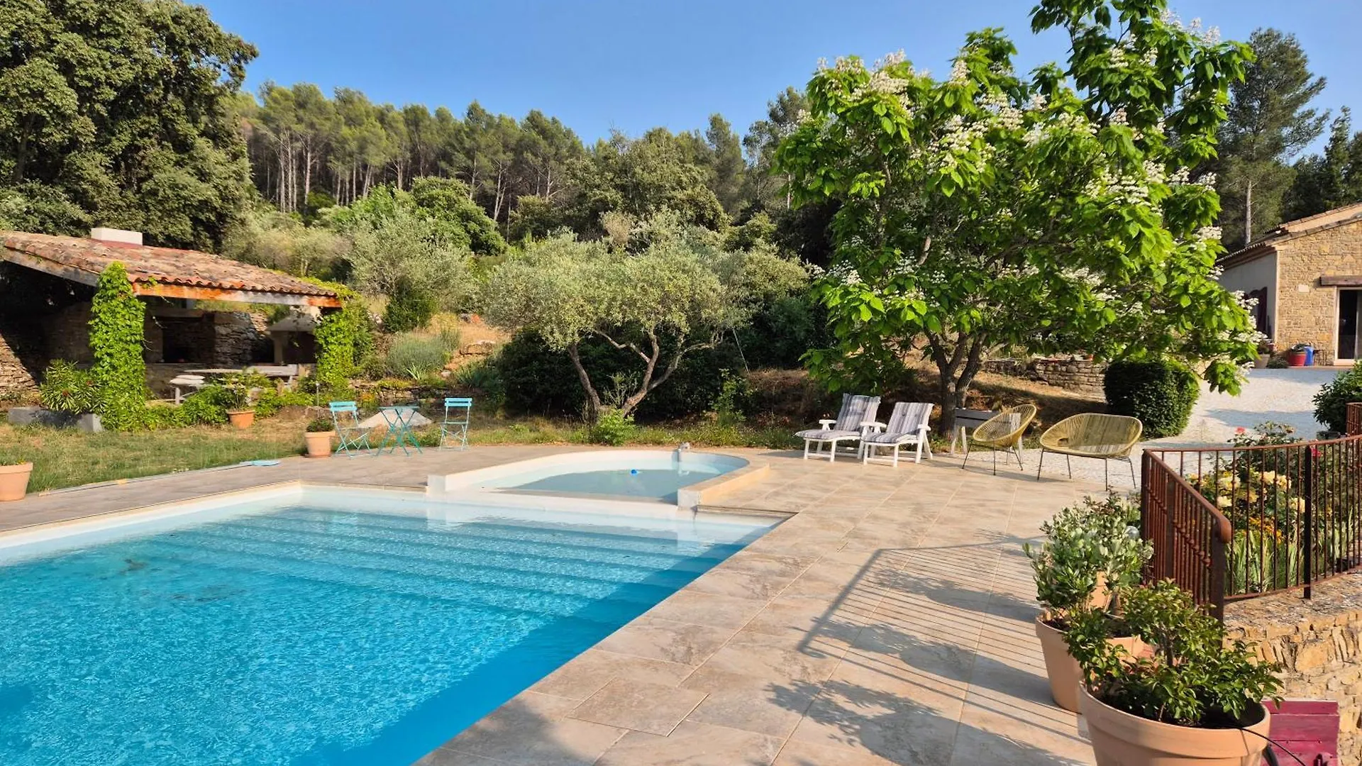 Gites Mas Des Rochers - Romance Tropicale Avec Spa ル・ボーセ